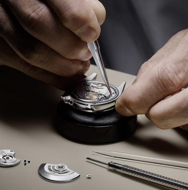 诊断与拆卸-宇舶售后维修服务中心