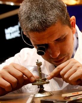 华特·沃尔顿-广州宇舶维修中心制表师