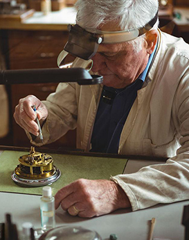 利亚姆·布朗-成都宇舶维修中心制表师