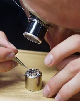 亚历山大·约翰森-长沙宇舶维修中心制表师